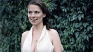 Hayley Atwell (Garden)